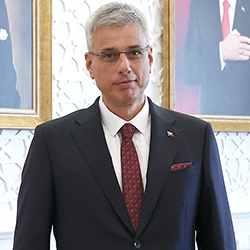 Prof. Dr. Kemal MEMİŞOĞLU